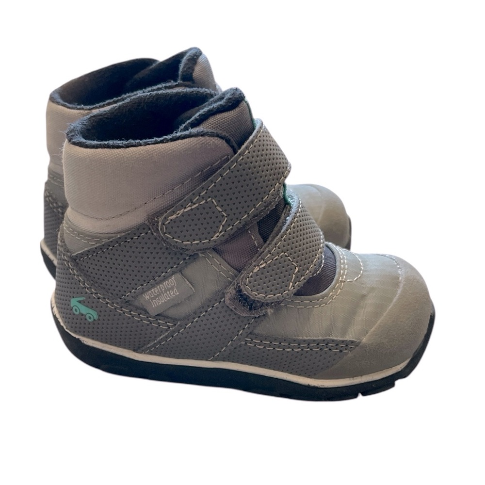 See Kai Run Atlas II baby/walker size 6